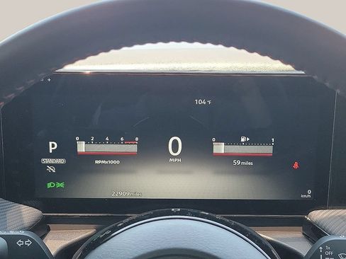 Used 2025 Nissan Kicks SR FWD image 18
