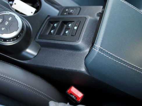 Used 2024 Ford Bronco Outer Banks image 12