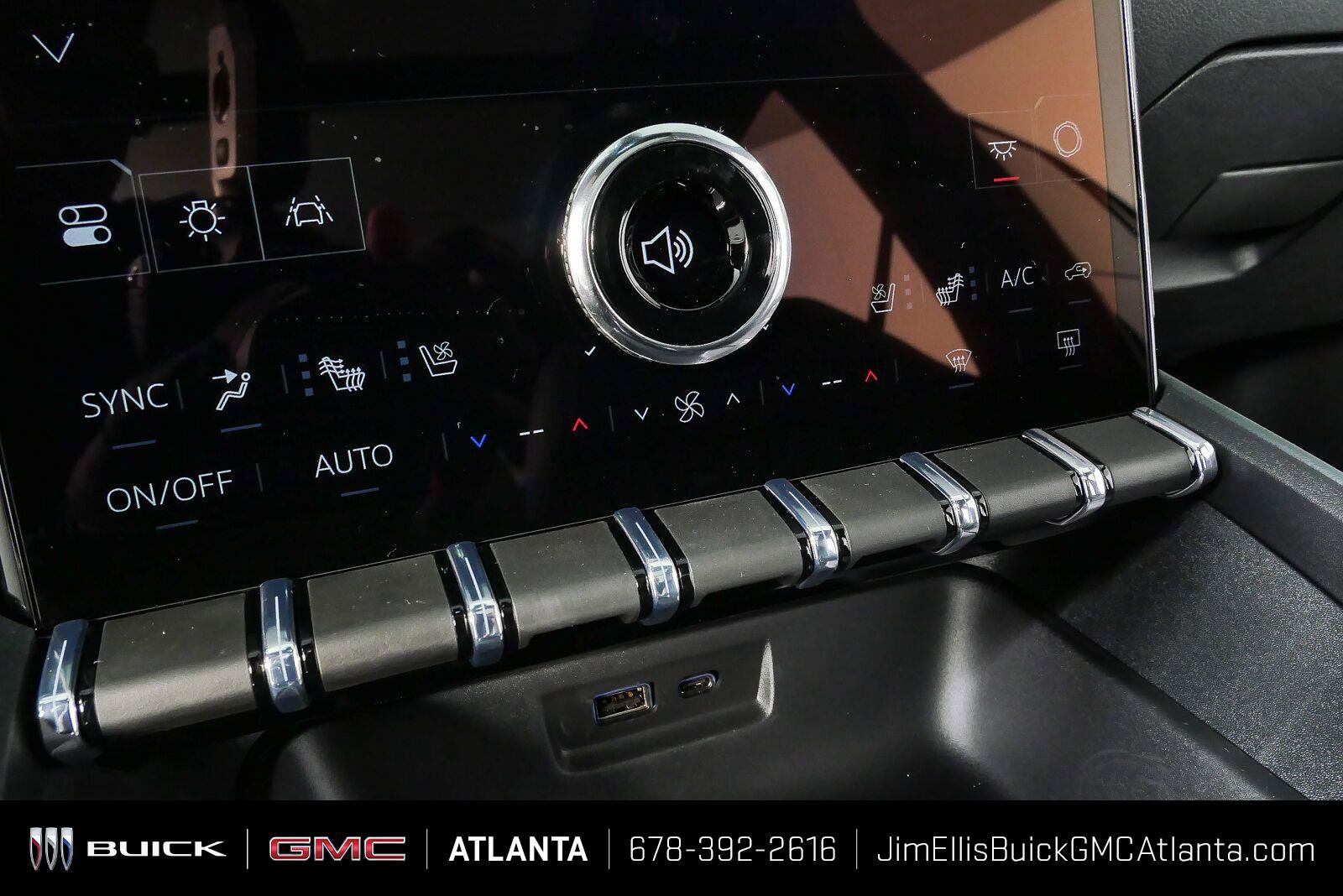 New 2027 GMC Terrain AT4 w/ Convenience Package III AWD/4WD image 15