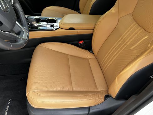 Certified 2025 Lexus NX 250 FWD w/ Towing Package (2000 Lbs) image 33