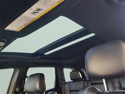 Certified 2017 Jeep Grand Cherokee Overland image 29