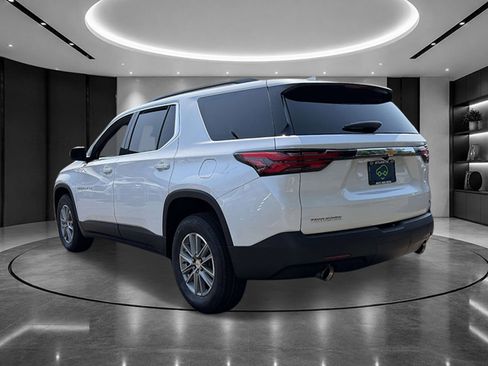 Certified 2023 Chevrolet Traverse LT FWD image 4