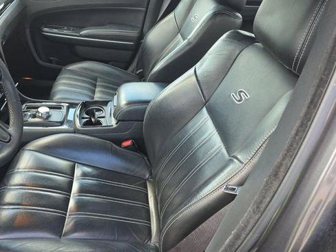 Used 2023 Chrysler 300 S RWD image 8