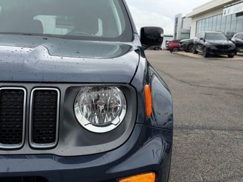 Certified 2022 Jeep Renegade Limited AWD/4WD image 4