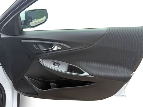 Used 2024 Chevrolet Malibu LT w/ Sport Edition FWD image 23
