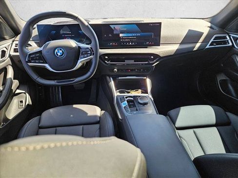 Used 2025 BMW i4 eDrive40 RWD image 17