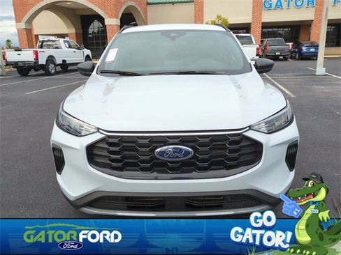 Used 2025 Ford Escape ST-Line image 3