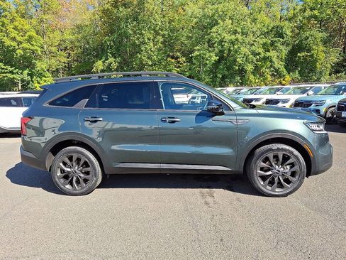 Certified 2022 Kia Sorento X-Line EX image 7