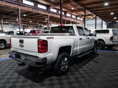 Used 2015 Chevrolet Silverado 2500 LT AWD/4WD image 5
