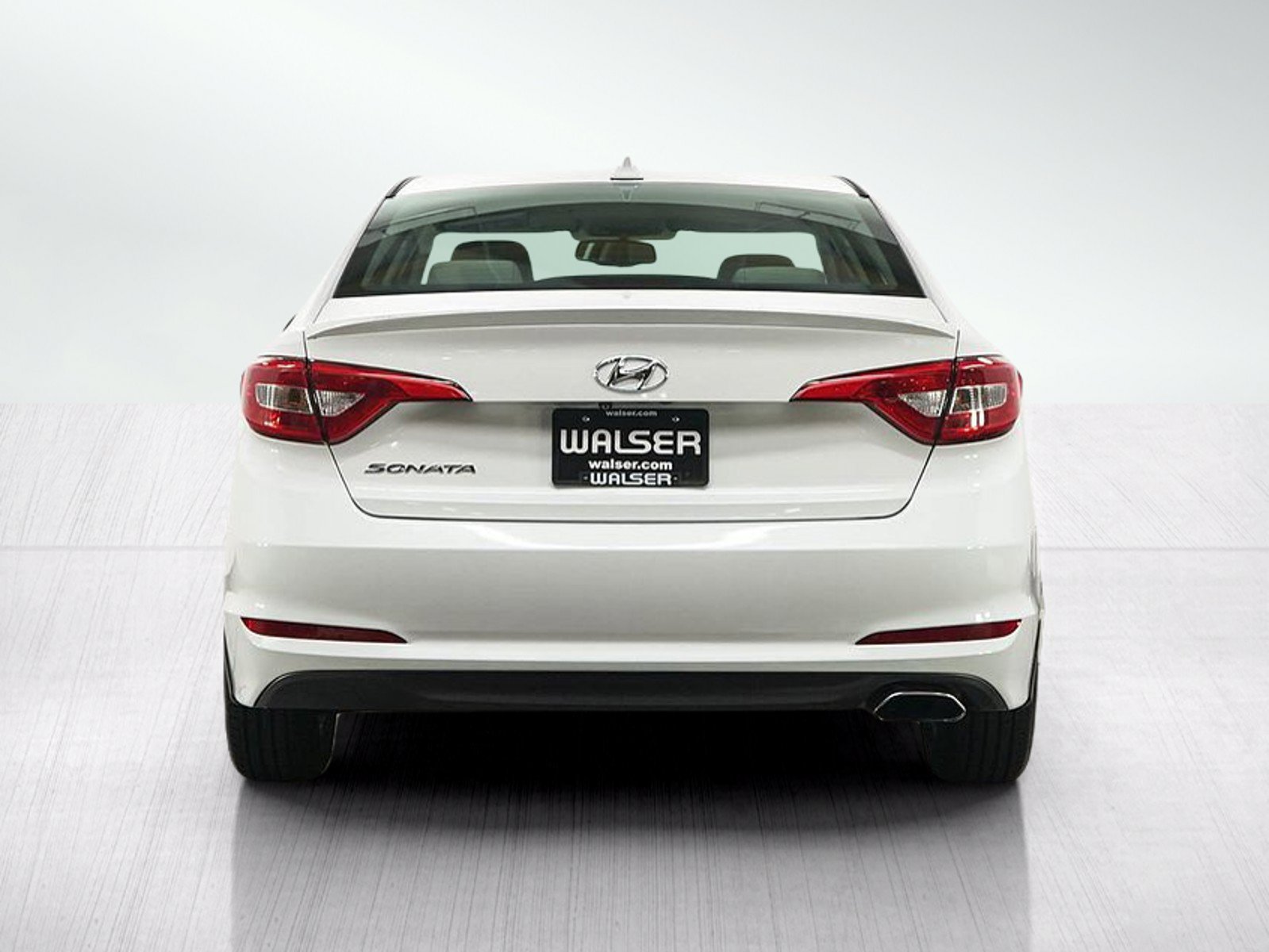 Used 2015 Hyundai Sonata SE w/ Option Group 09 FWD image 4