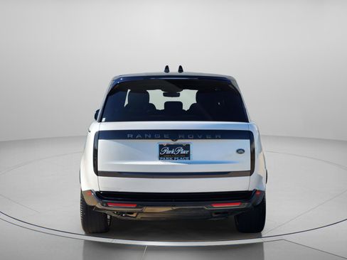 Used 2023 Land Rover Range Rover SE AWD/4WD image 4