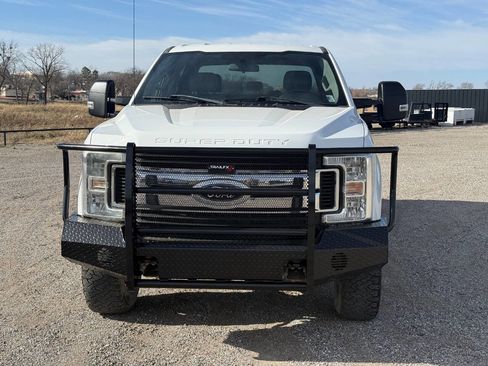 Used 2018 Ford F250 XL w/ STX Appearance Package image 2