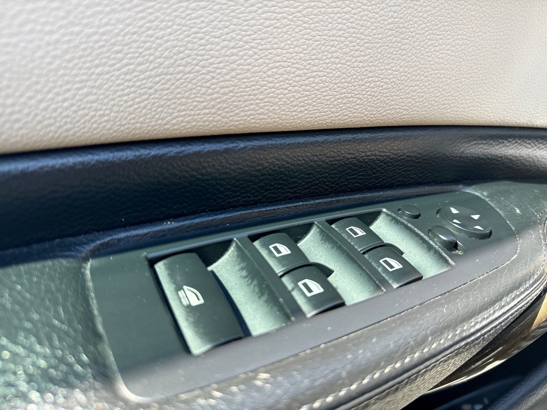 Used 2012 BMW 135i Convertible RWD image 15