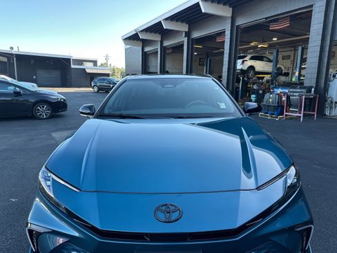 Used 2025 Toyota Camry XSE w/ Premium Package AWD/4WD image 24