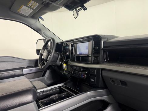 Used 2025 Ford F250 XLT w/ FX4 Off-Road Package AWD/4WD image 30