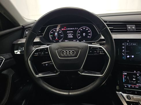 Used 2024 Audi Q8 e-tron Premium Plus w/ Premium Plus Package AWD/4WD image 5