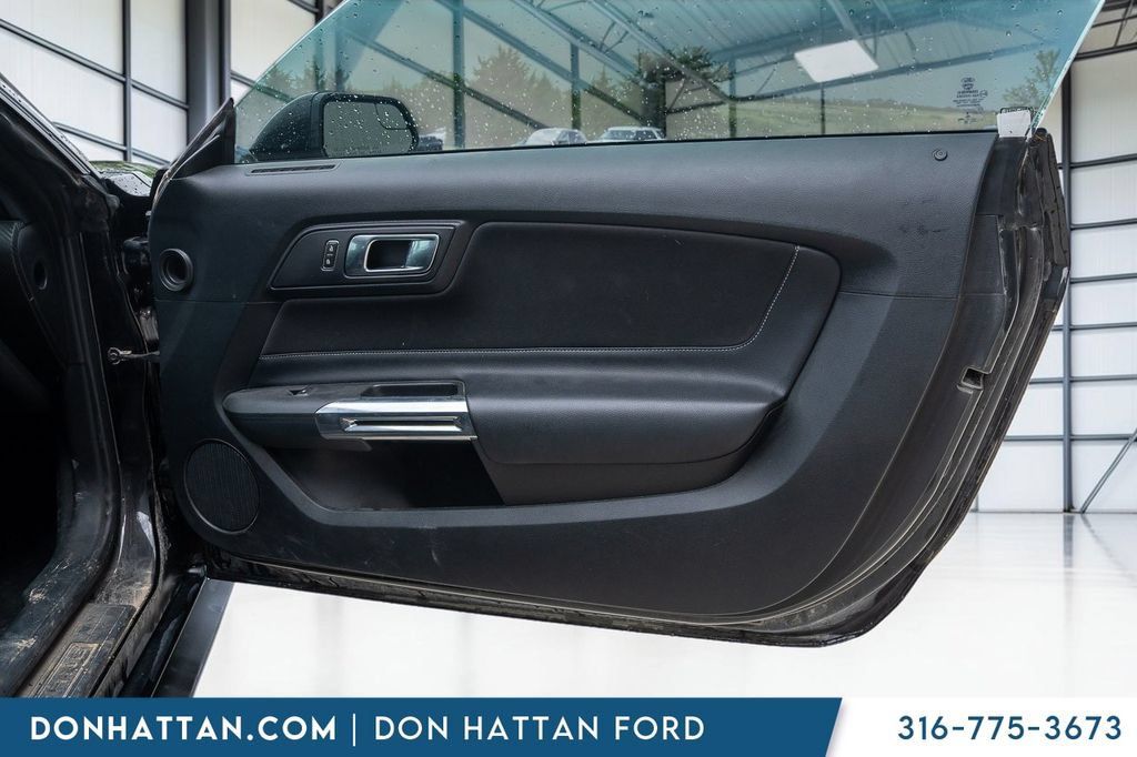 Used 2020 Ford Mustang Coupe RWD image 16