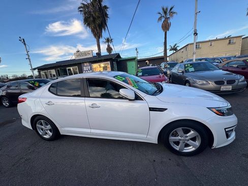 Used 2015 Kia Optima LX image 8
