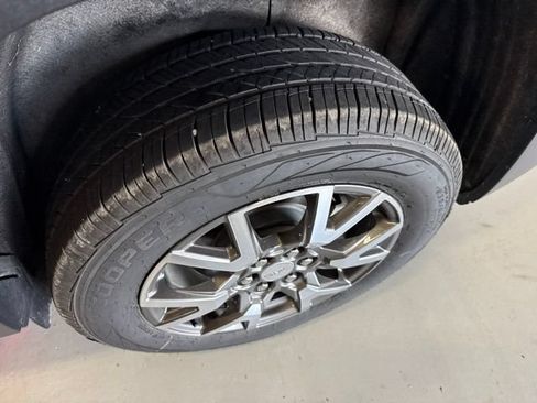 Used 2020 GMC Acadia SLE FWD image 4