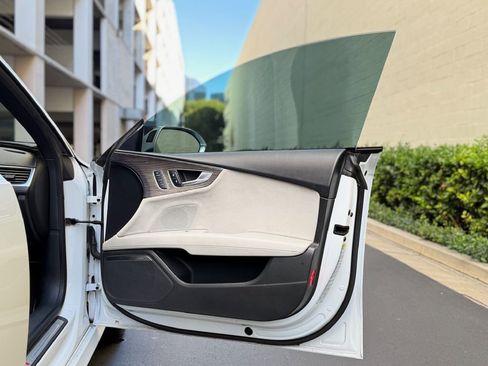 Used 2017 Audi S7 Prestige w/ S7 Sport Package image 24