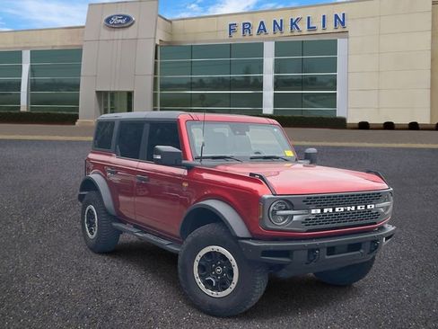 Used 2023 Ford Bronco Badlands w/ Sasquatch Package image 1