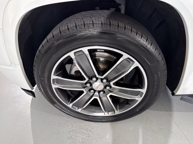 Used 2018 GMC Acadia Denali w/ Technology Package FWD image 4