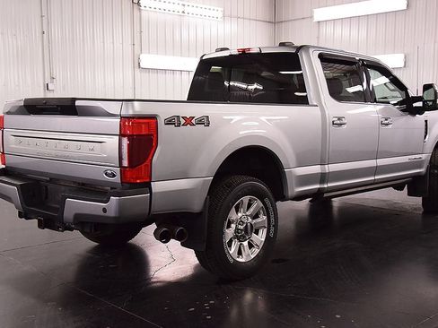 Used 2022 Ford F250 Platinum AWD/4WD image 7