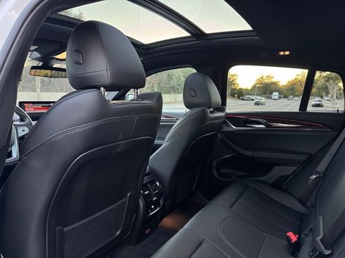 Used 2024 BMW X4 xDrive30i w/ Parking Assistance Package image 18