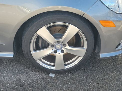 Used 2011 Mercedes-Benz E 350 Sedan image 3