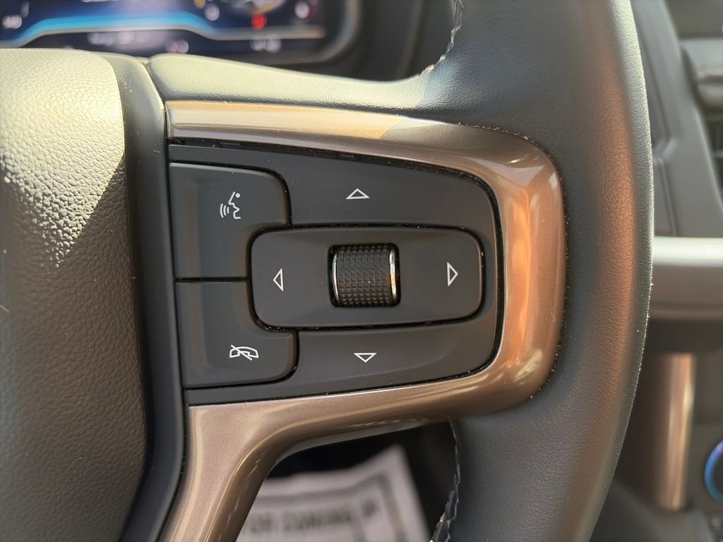 Used 2023 Chevrolet Tahoe High Country w/ Premium Package AWD/4WD image 15