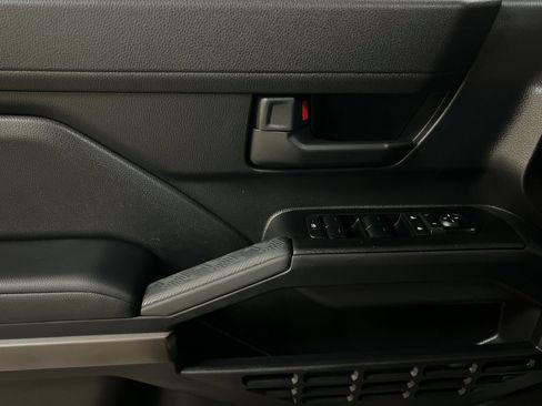 Used 2025 Toyota 4Runner SR5 image 11