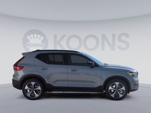 New 2026 Volvo XC40 B5 Plus w/ Protection Package Premier image 8