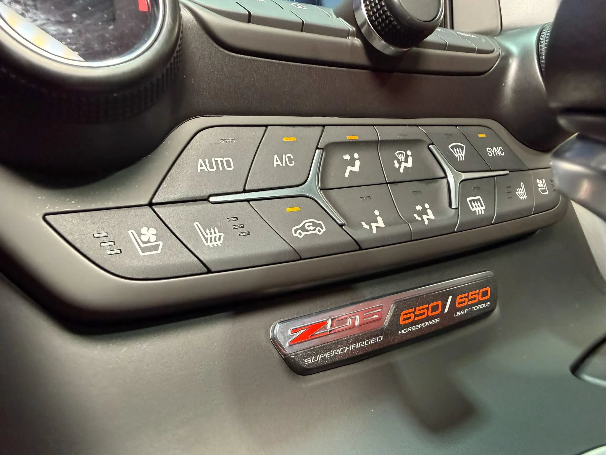 Used 2016 Chevrolet Corvette Z06 w/ 2LZ Preferred Equipment Group RWD image 23