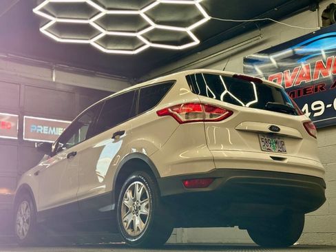 Used 2014 Ford Escape S image 12