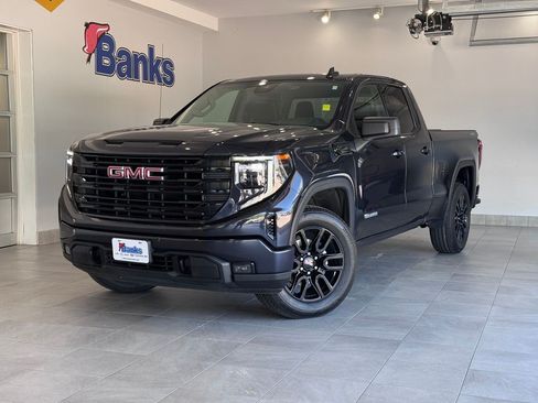 Used 2024 GMC Sierra 1500 Elevation AWD/4WD image 2
