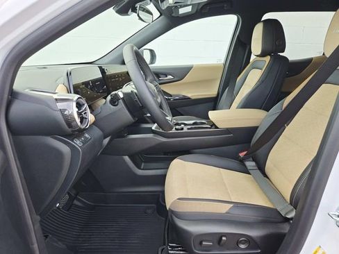 New 2026 Chevrolet Equinox ACTIV image 8