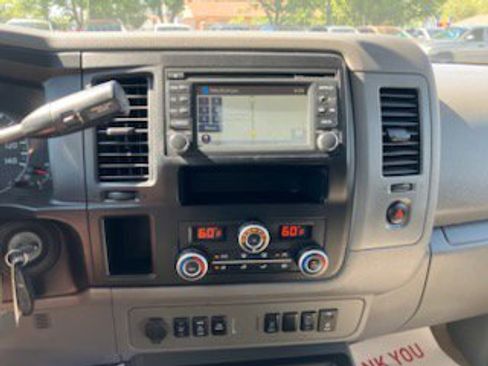 Used 2016 Nissan NV 3500 SL image 7