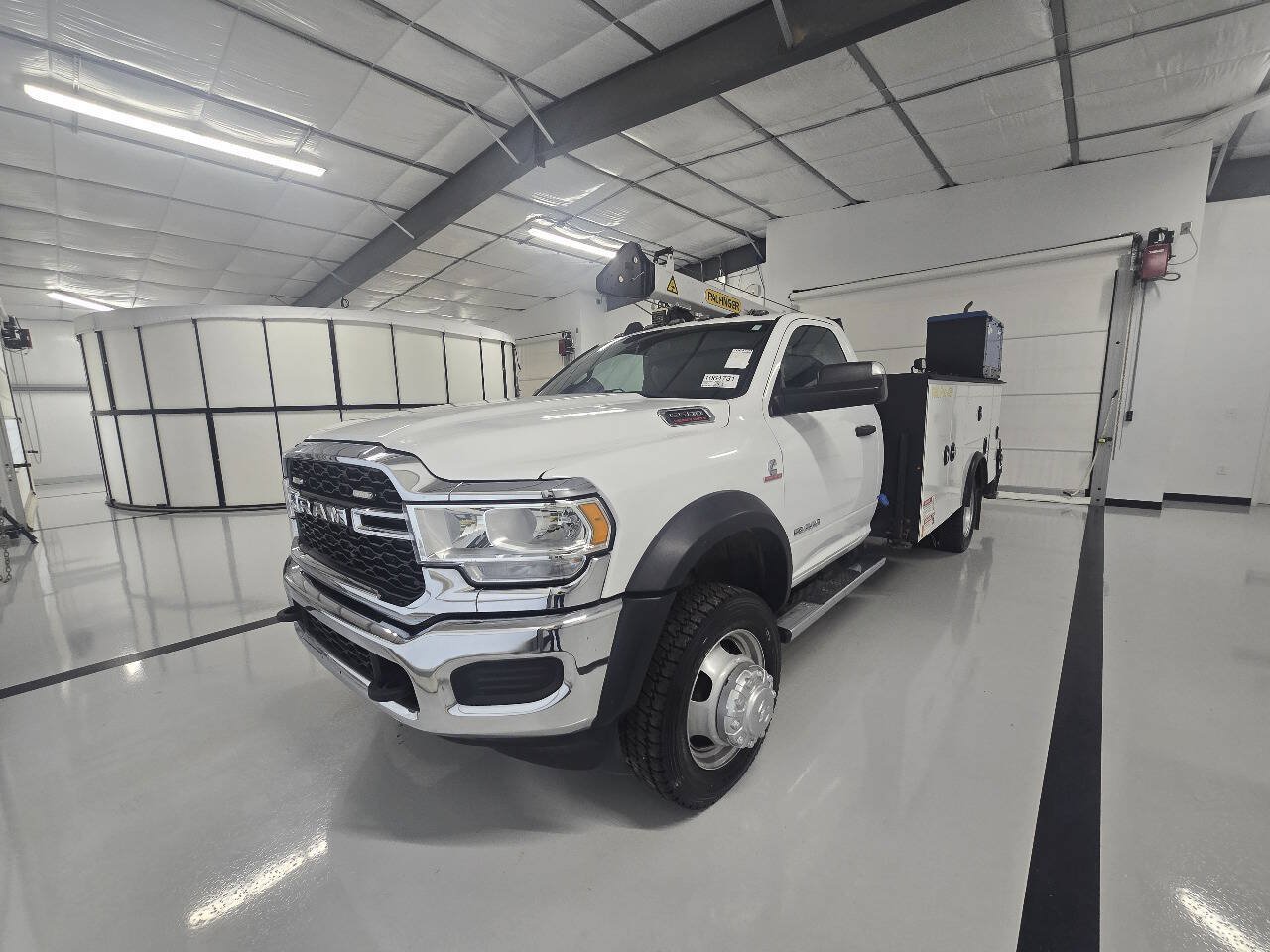 Used 2022 RAM 5500 Tradesman AWD/4WD image 5