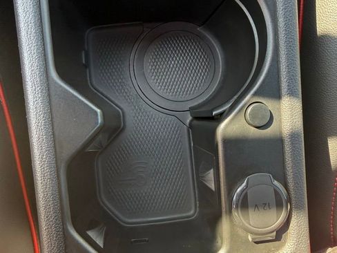 Used 2022 Volkswagen GTI SE image 20