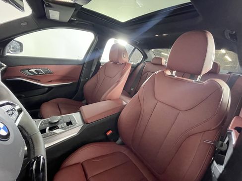 Used 2025 BMW 330i xDrive Sedan w/ Convenience Package image 8