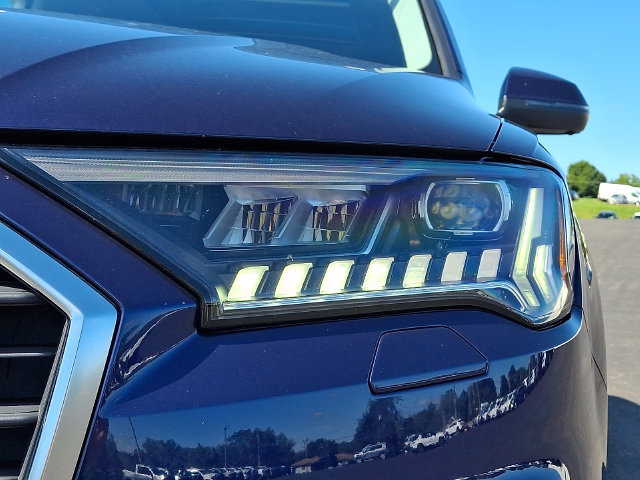 Used 2023 Audi Q7 3.0T Premium Plus w/ Premium Plus Package AWD/4WD image 9