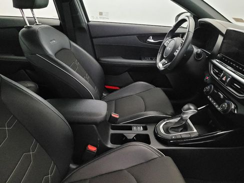 Used 2022 Kia Forte GT-Line w/ GT-Line Technology Package FWD image 21