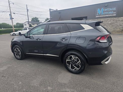 Used 2023 Kia Sportage LX AWD/4WD image 4