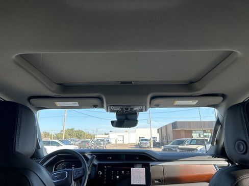 New 2026 GMC Sierra 3500 Denali w/ Denali Reserve Package image 28