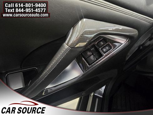 Used 2009 Nissan GT-R Premium image 34