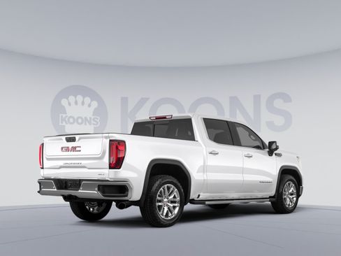 Used 2021 GMC Sierra 1500 AT4 w/ AT4 Premium Package AWD/4WD image 4