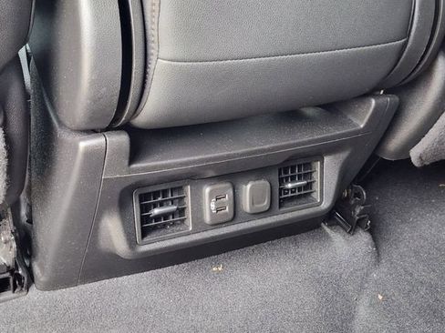 Used 2021 GMC Sierra 1500 SLT RWD image 29