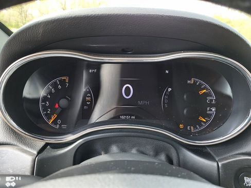 Used 2015 Jeep Grand Cherokee Altitude image 17