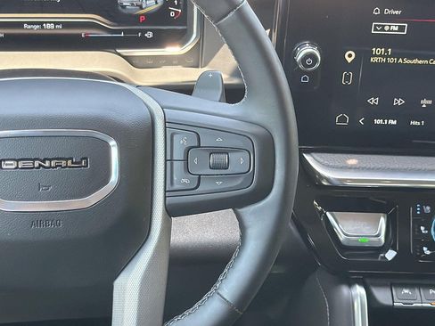 Used 2023 GMC Sierra 1500 Denali w/ Denali Reserve Package AWD/4WD image 10