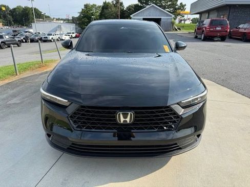 Used 2025 Honda Accord SE image 3